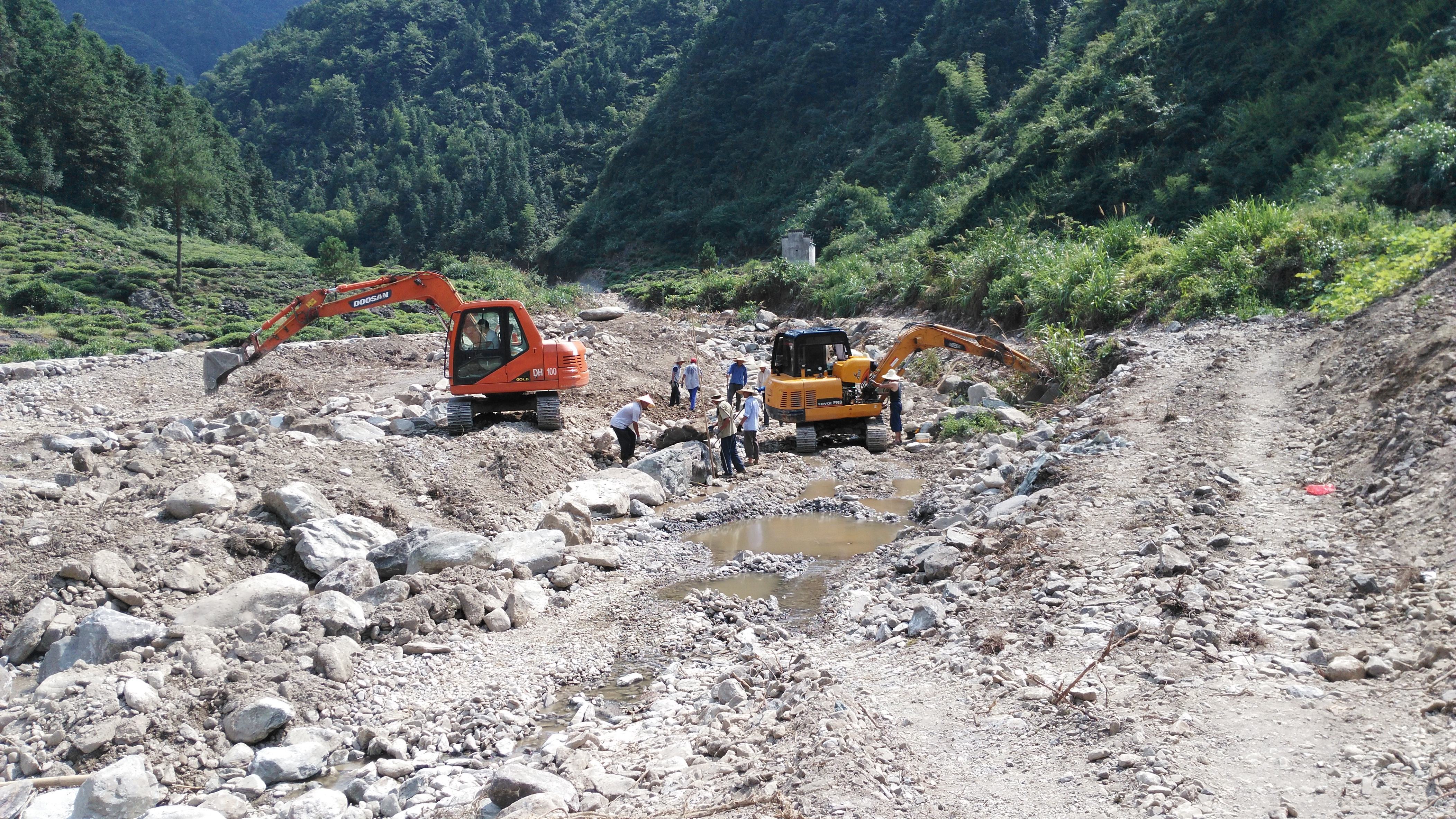 kaiyun官方网站一铲子挖出50吨煤！中国造出“神级挖掘机”又一张国家名片诞生！(图1)